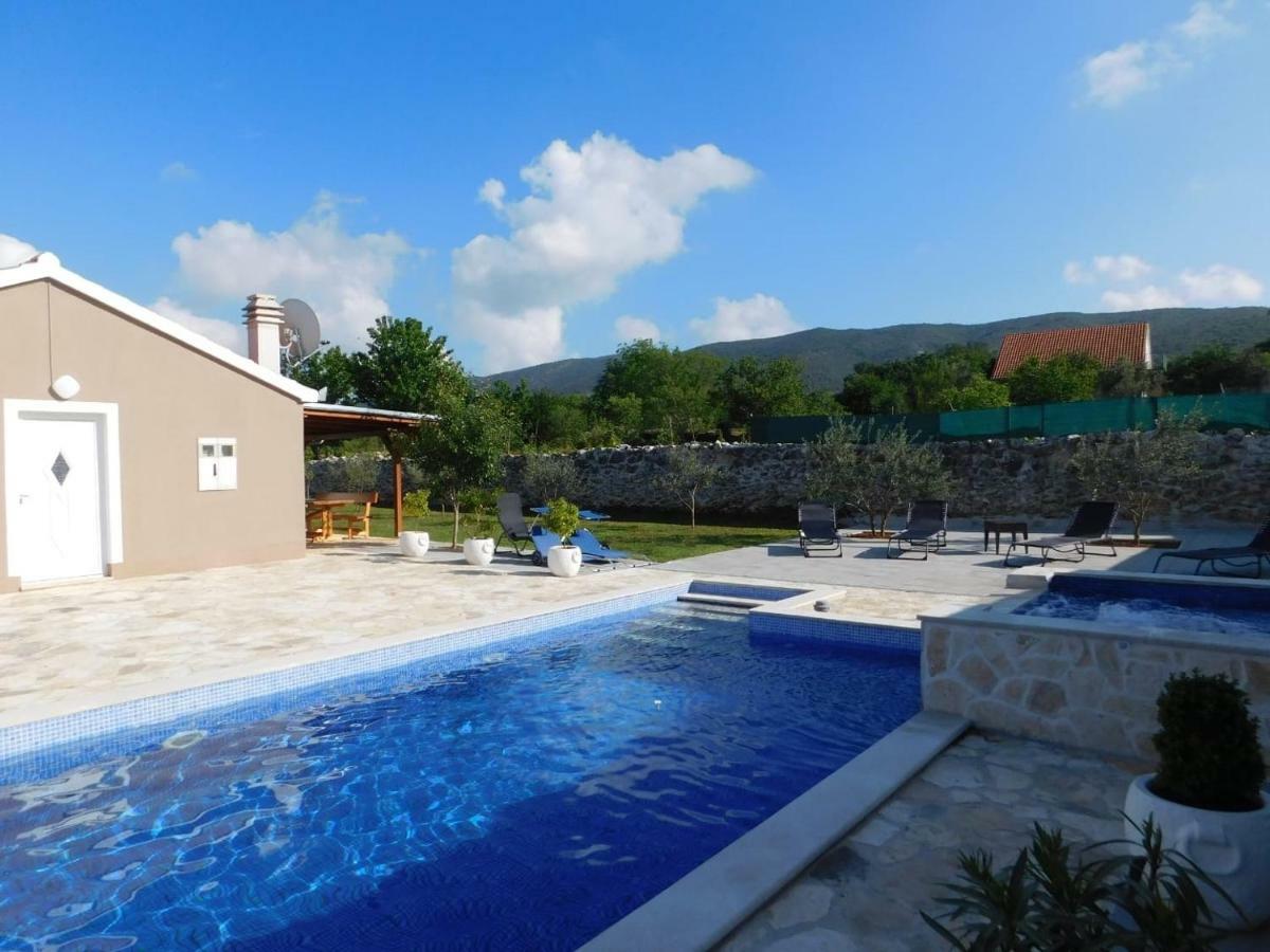 Vacation House Radosic Radosic  Экстерьер фото