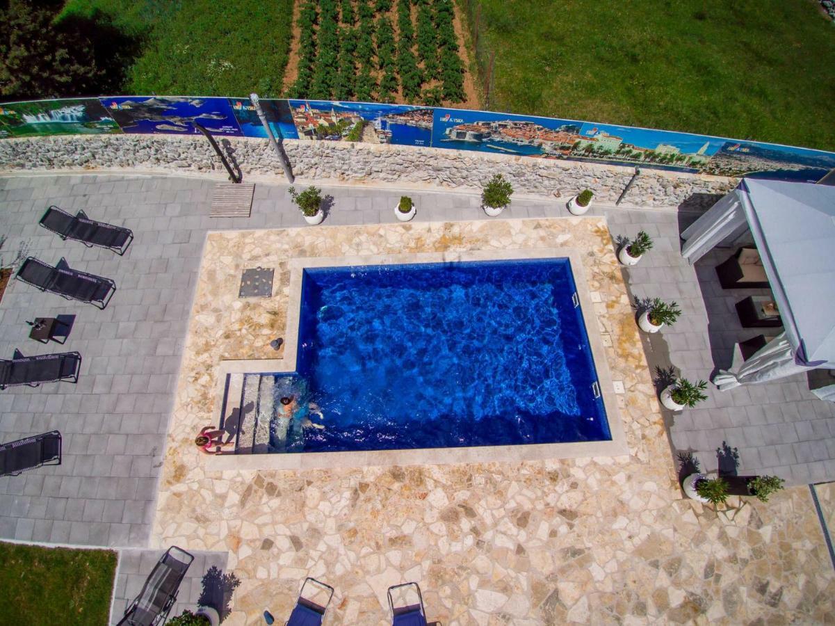 Vacation House Radosic Radosic  Экстерьер фото